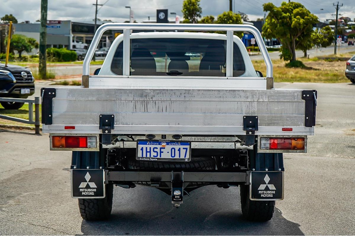2022 Mitsubishi Triton GLX MR 4X4