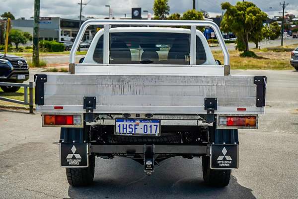 2022 Mitsubishi Triton GLX MR 4X4