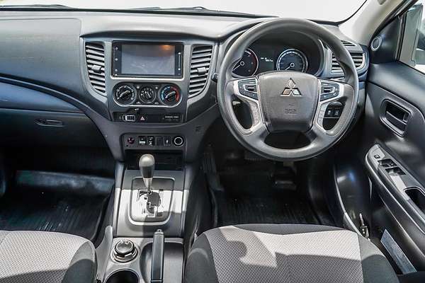 2022 Mitsubishi Triton GLX MR 4X4