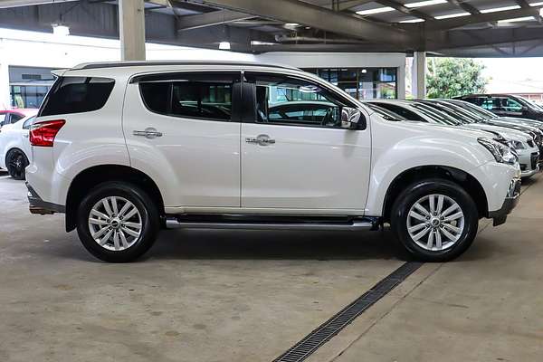 2018 Isuzu MU-X LS-T