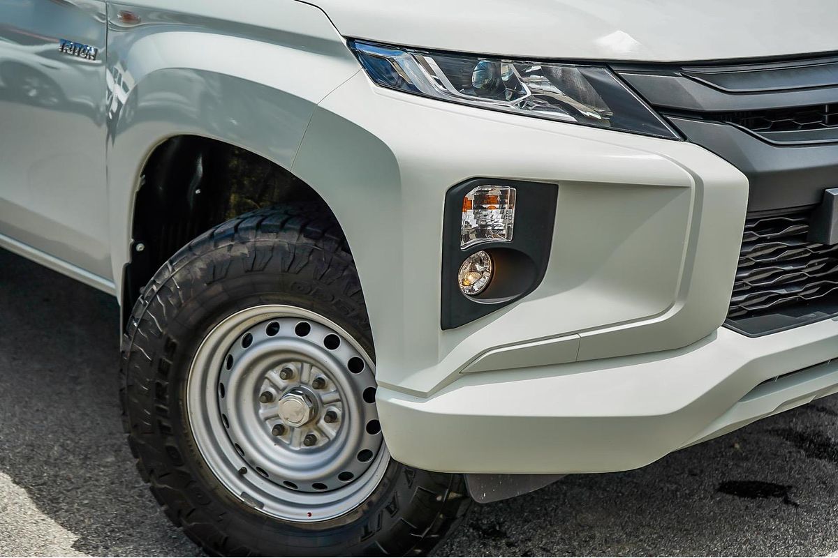 2022 Mitsubishi Triton GLX MR 4X4