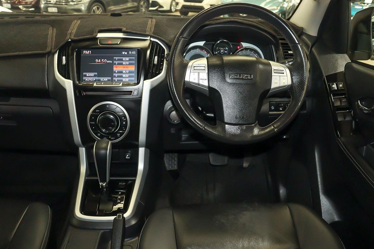 2018 Isuzu MU-X LS-T