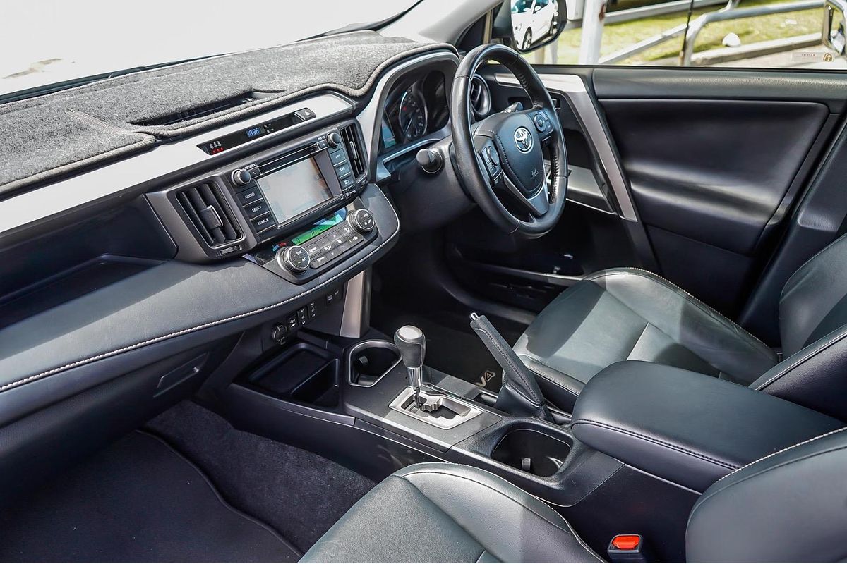 2018 Toyota RAV4 Cruiser ASA44R