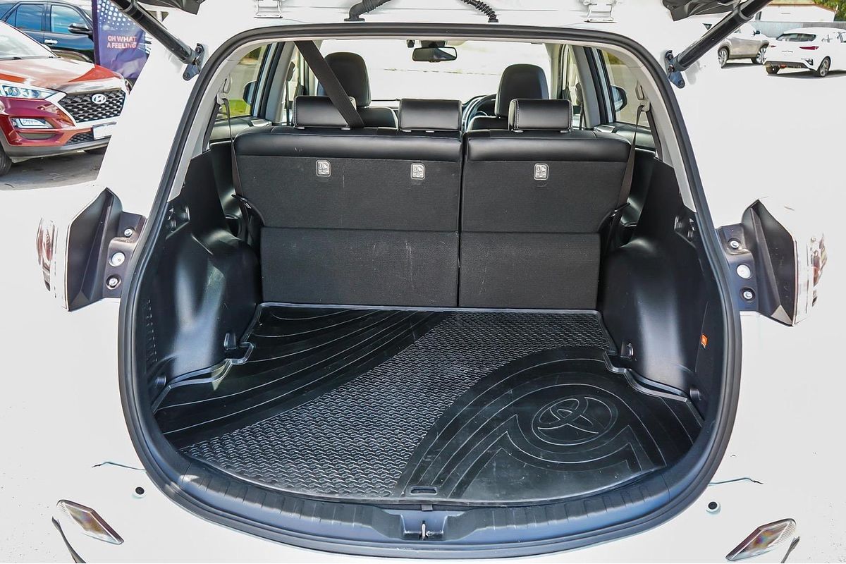 2018 Toyota RAV4 Cruiser ASA44R