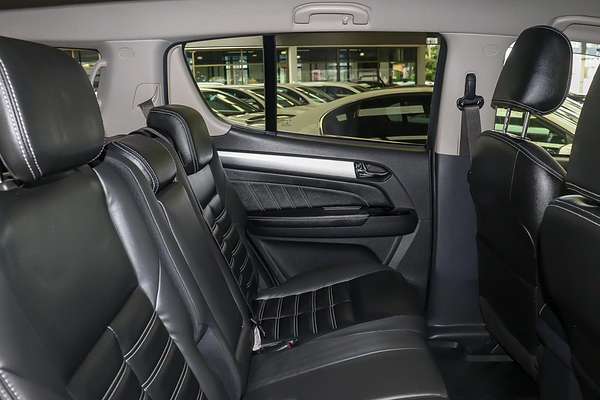 2018 Isuzu MU-X LS-T