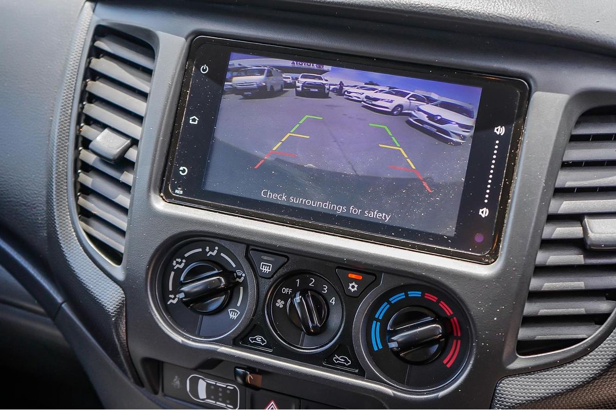 2022 Mitsubishi Triton GLX MR 4X4