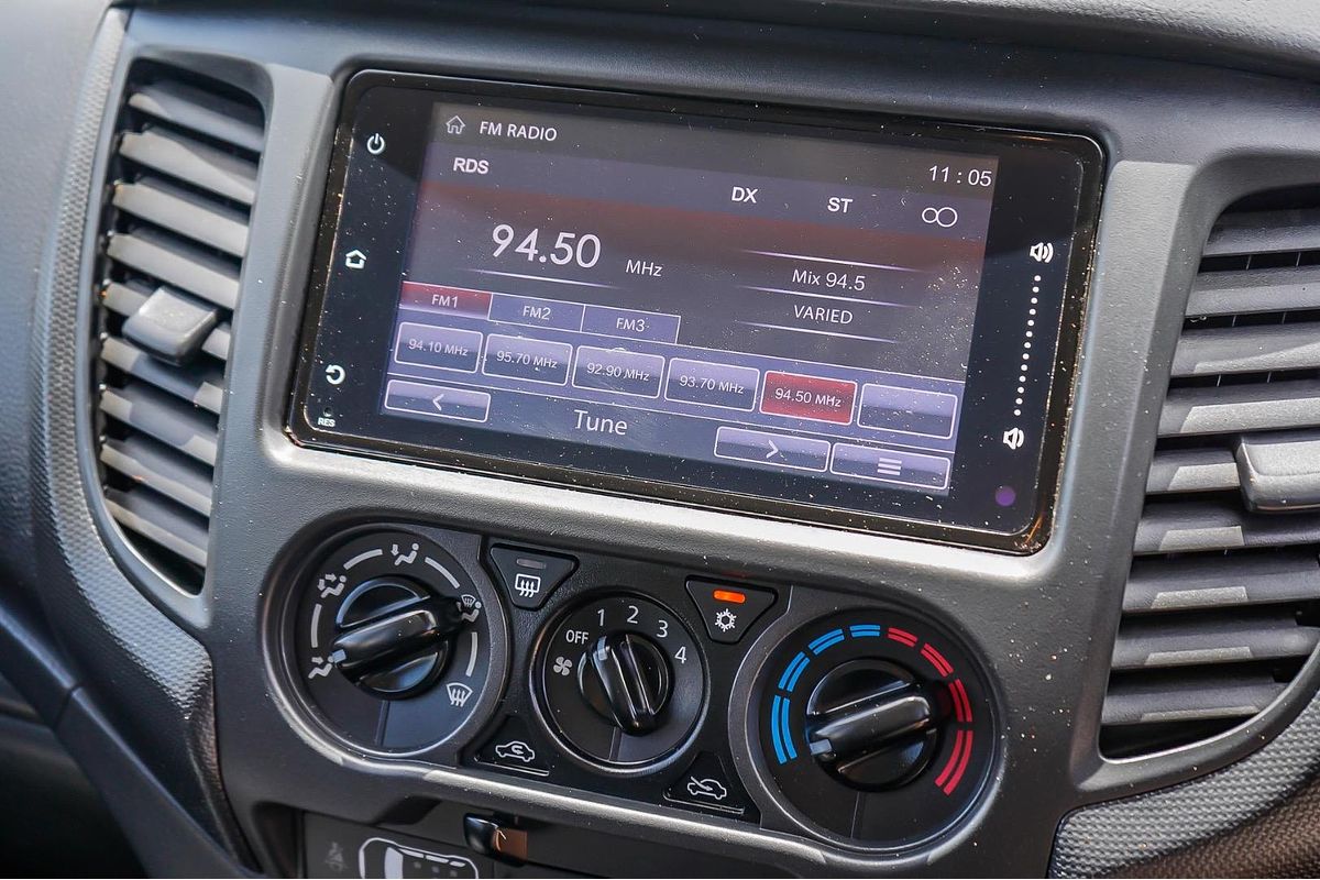 2022 Mitsubishi Triton GLX MR 4X4