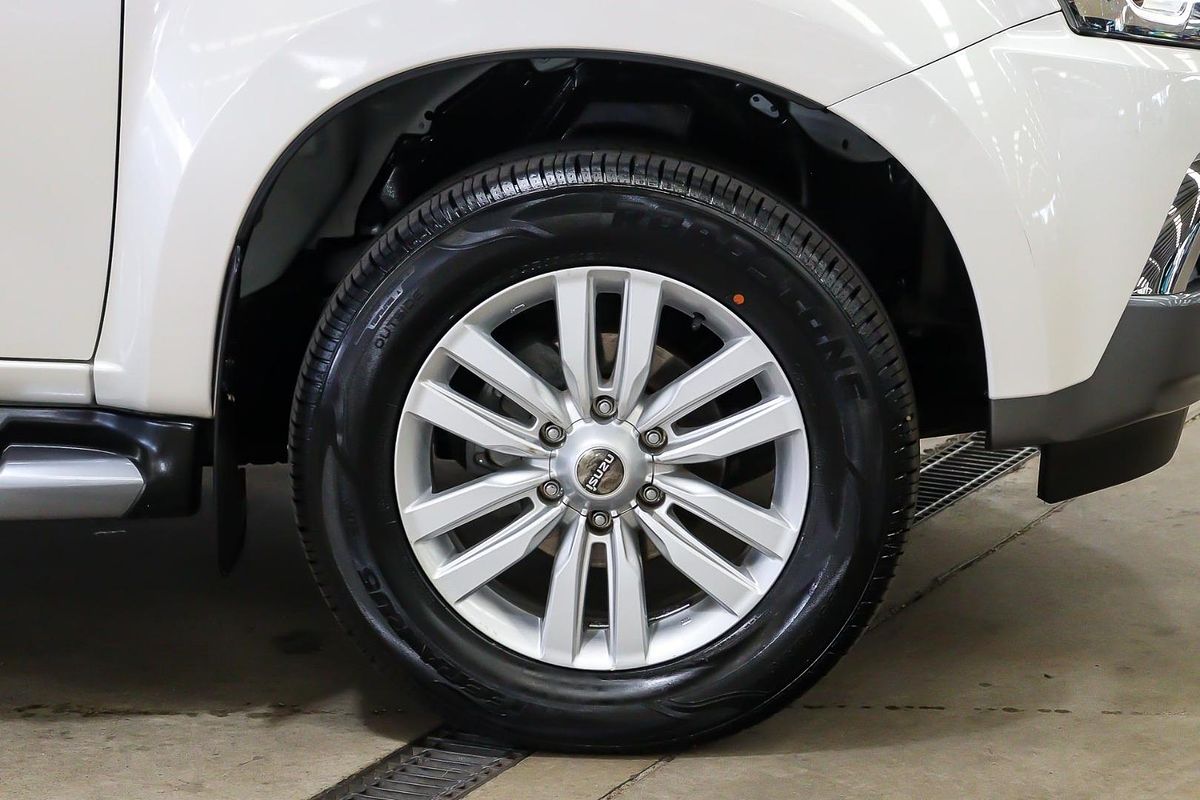 2018 Isuzu MU-X LS-T