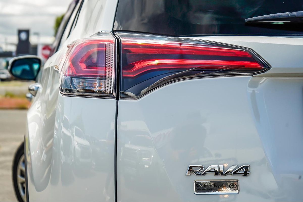 2018 Toyota RAV4 Cruiser ASA44R