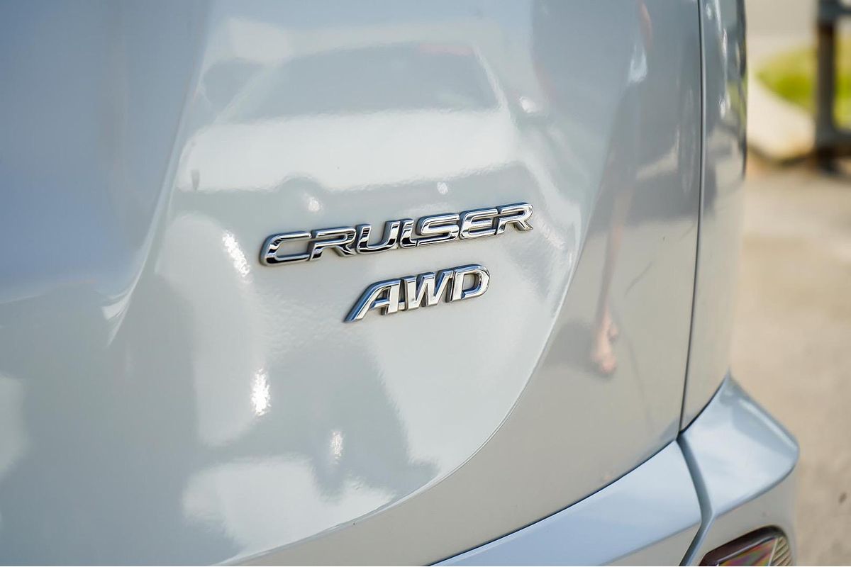 2018 Toyota RAV4 Cruiser ASA44R