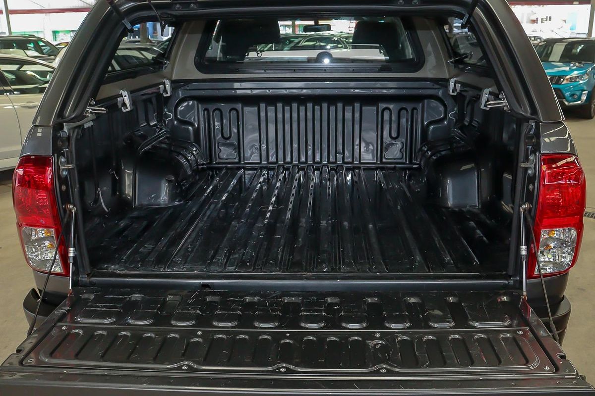 2018 Toyota Hilux SR GUN126R 4X4