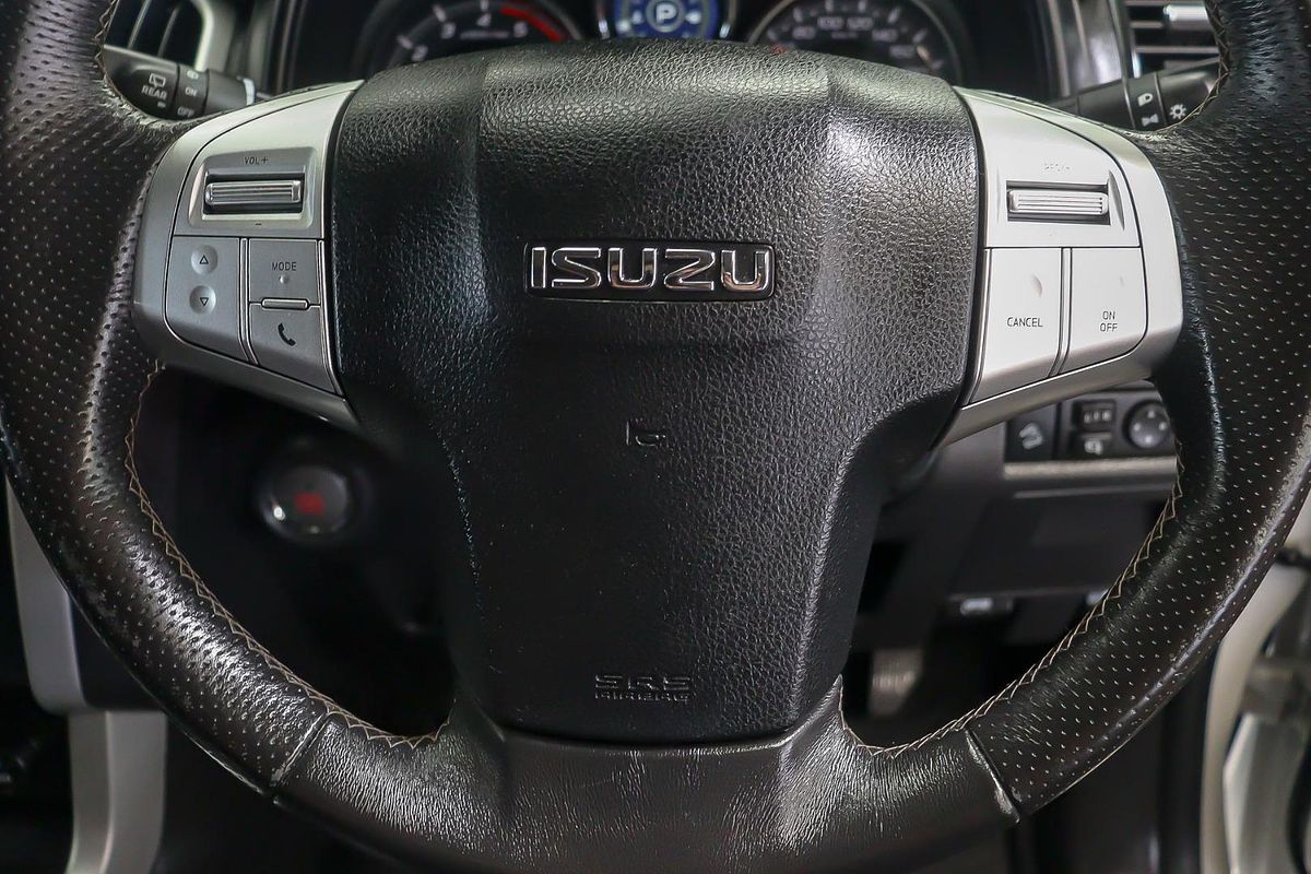2018 Isuzu MU-X LS-T