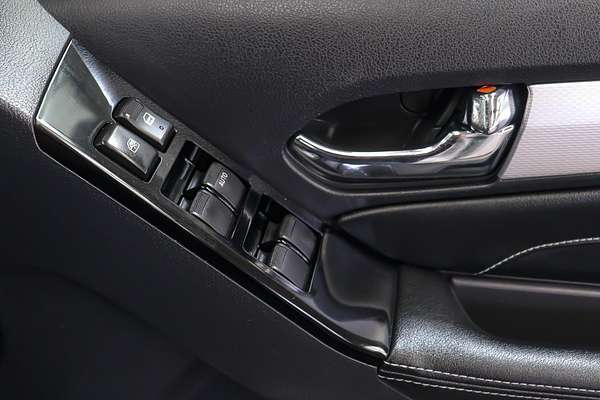 2018 Isuzu MU-X LS-T