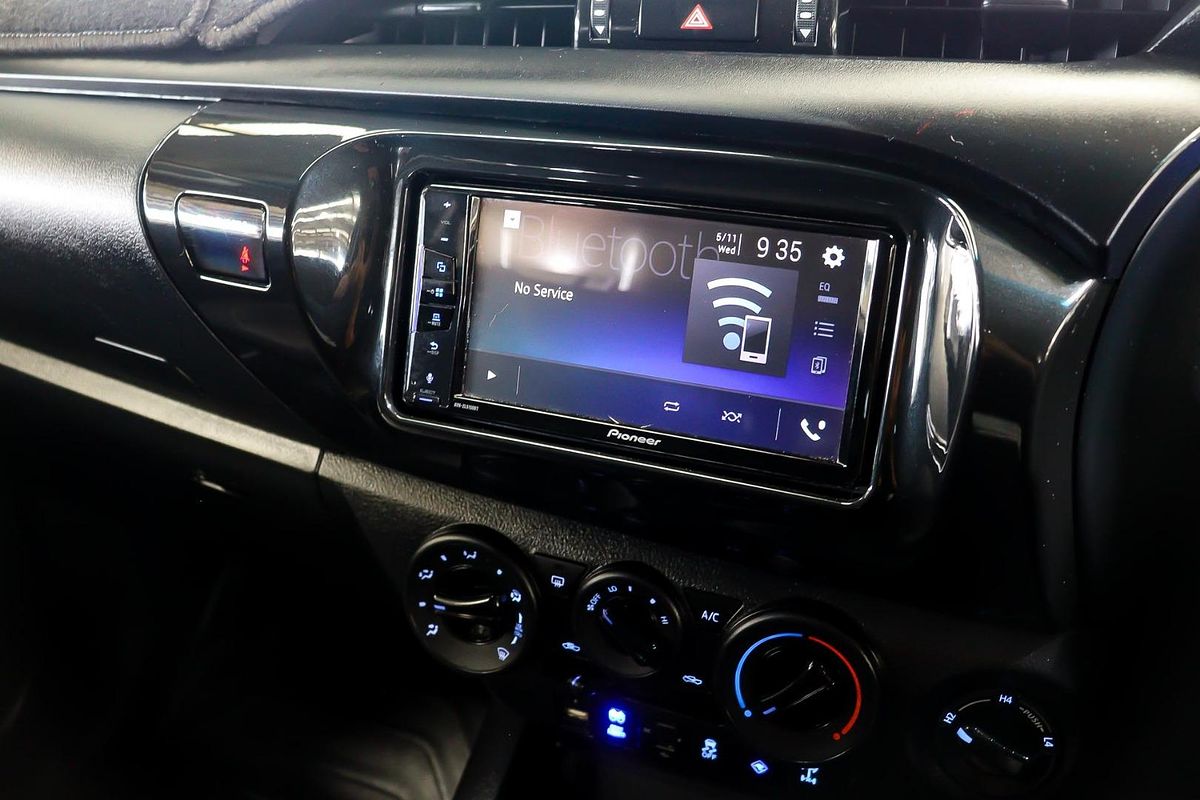 2018 Toyota Hilux SR GUN126R 4X4