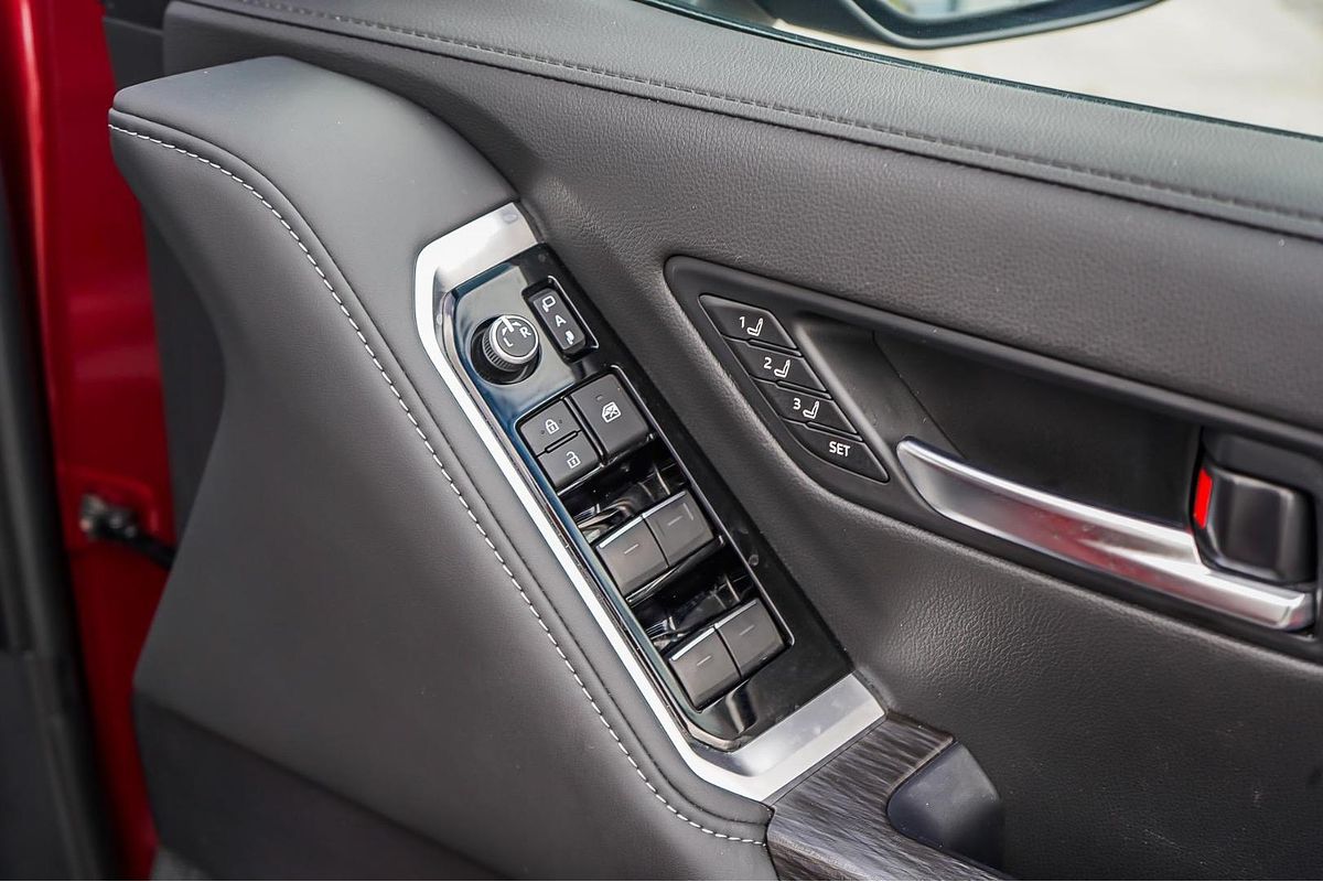 2022 Toyota Landcruiser GR Sport FJA300R