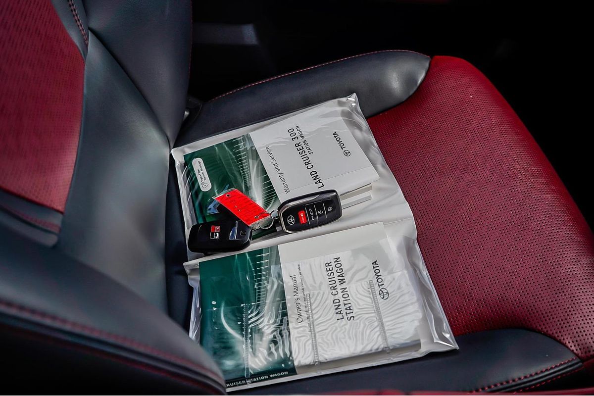 2022 Toyota Landcruiser GR Sport FJA300R