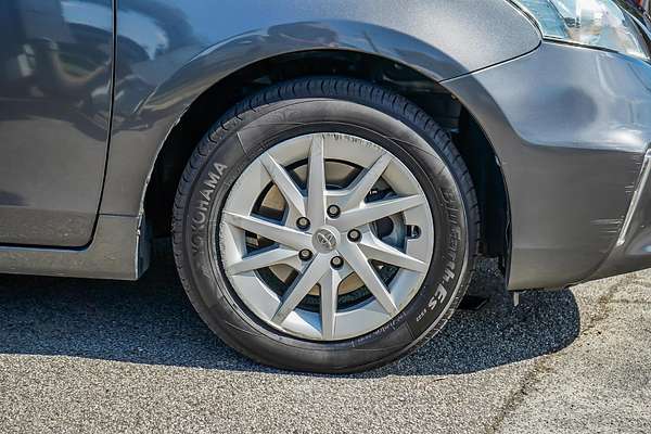 2013 Toyota Prius V ZVW40R