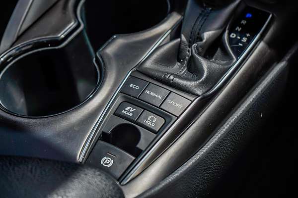 2022 Toyota Camry Ascent AXVH70R