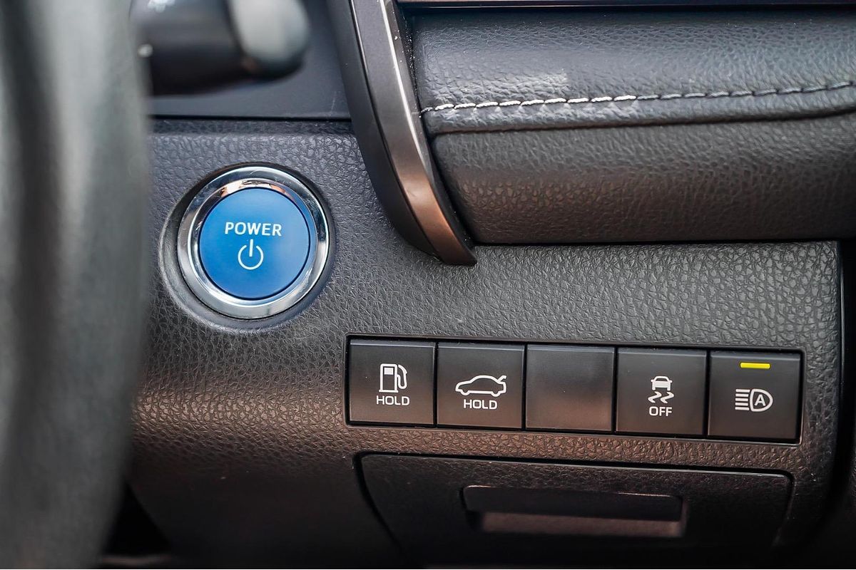 2022 Toyota Camry Ascent AXVH70R