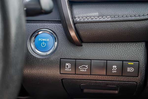 2022 Toyota Camry Ascent AXVH70R