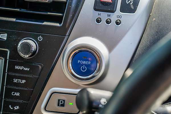 2013 Toyota Prius V ZVW40R