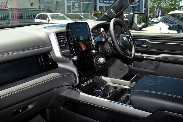 2024 RAM 1500 Laramie Sport Hurricane SO RamBox DT 4X4 SWB