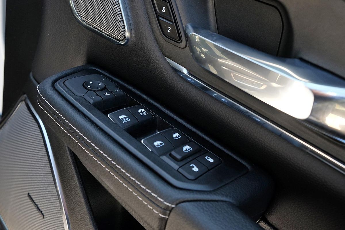 2024 RAM 1500 Laramie Sport Hurricane SO RamBox DT 4X4 SWB