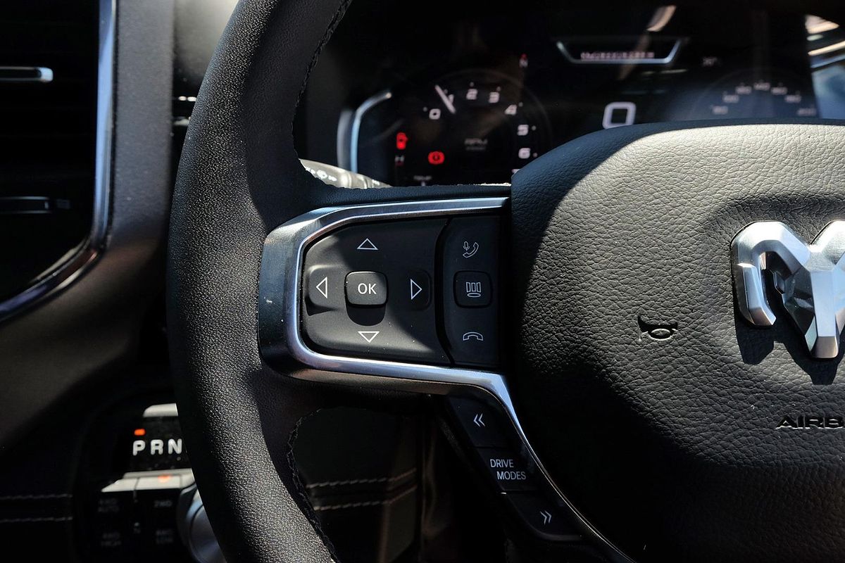 2024 RAM 1500 Laramie Sport Hurricane SO RamBox DT 4X4 SWB