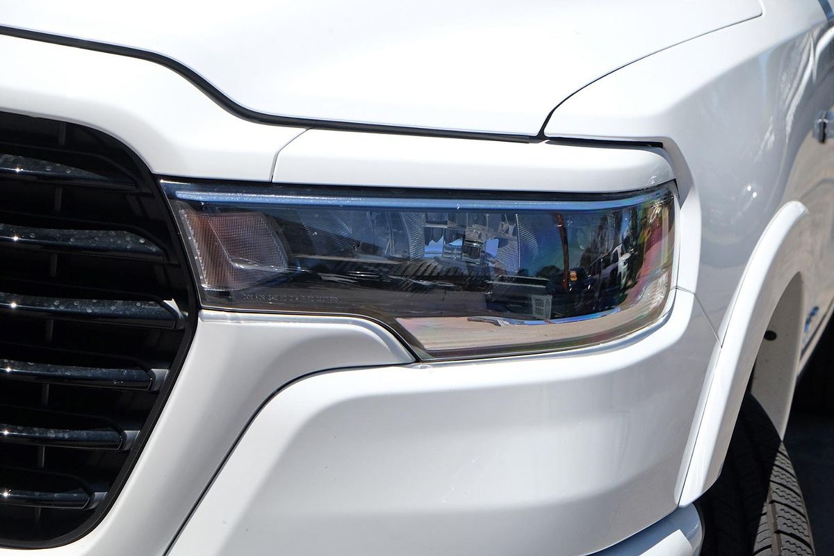 2024 RAM 1500 Laramie Sport Hurricane SO RamBox DT 4X4 SWB