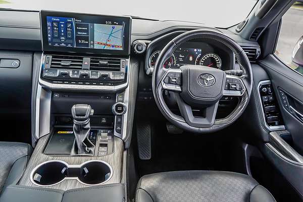 2022 Toyota Landcruiser Sahara ZX FJA300R