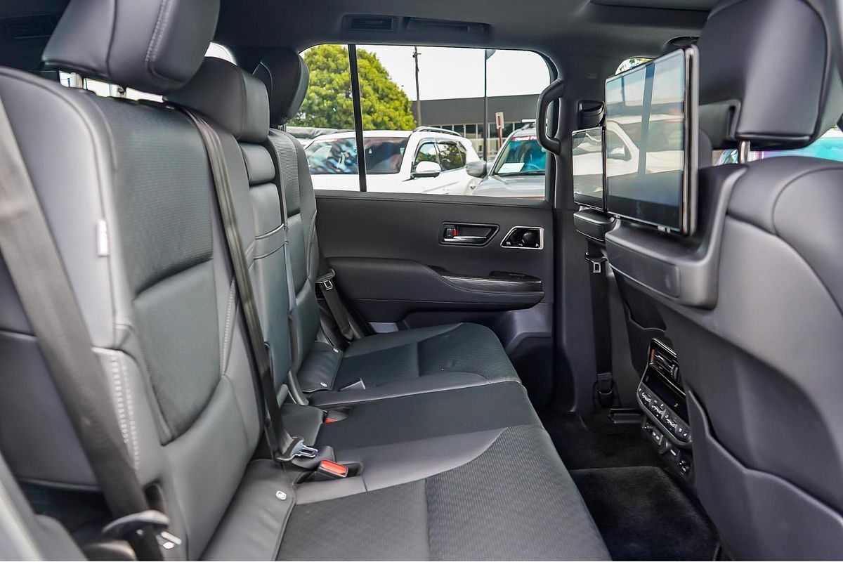 2022 Toyota Landcruiser Sahara ZX FJA300R