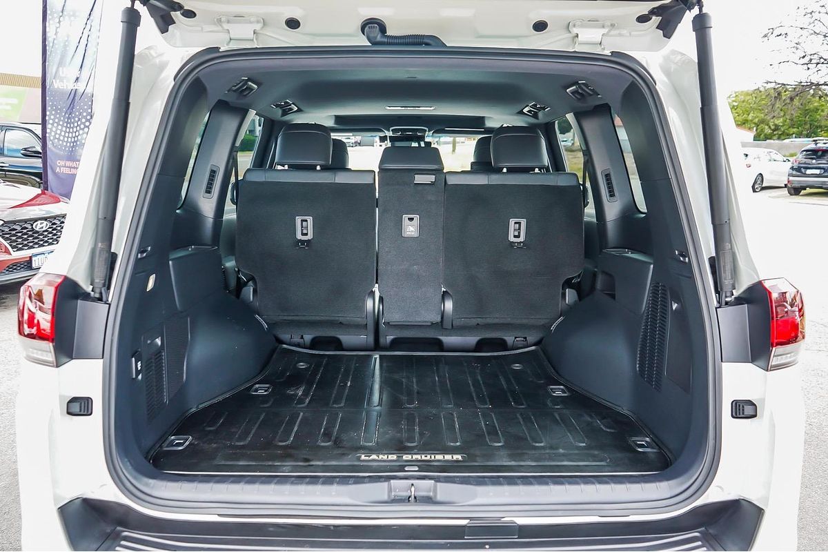 2022 Toyota Landcruiser Sahara ZX FJA300R