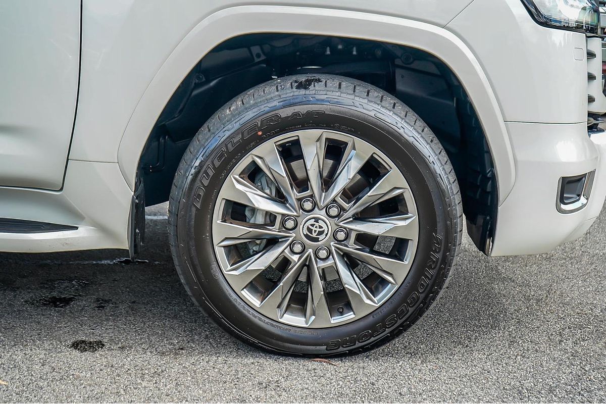 2022 Toyota Landcruiser Sahara ZX FJA300R