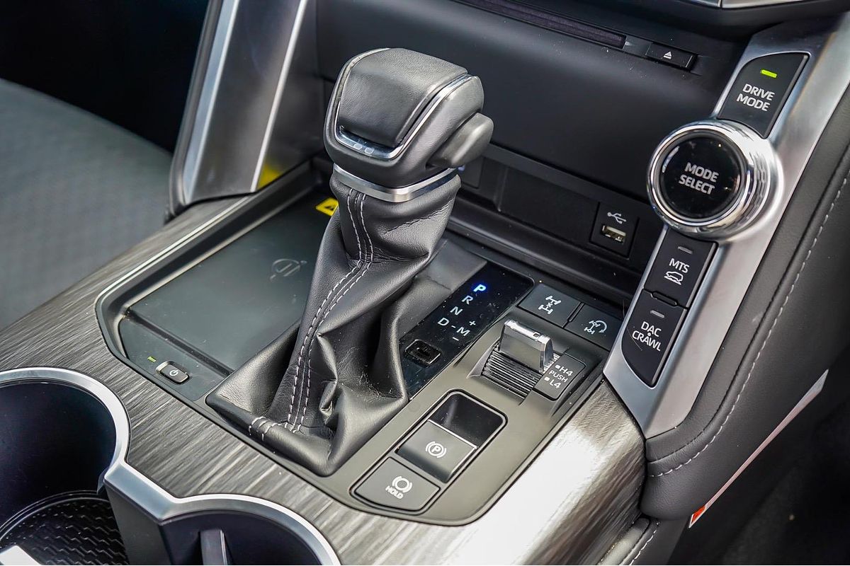 2022 Toyota Landcruiser Sahara ZX FJA300R