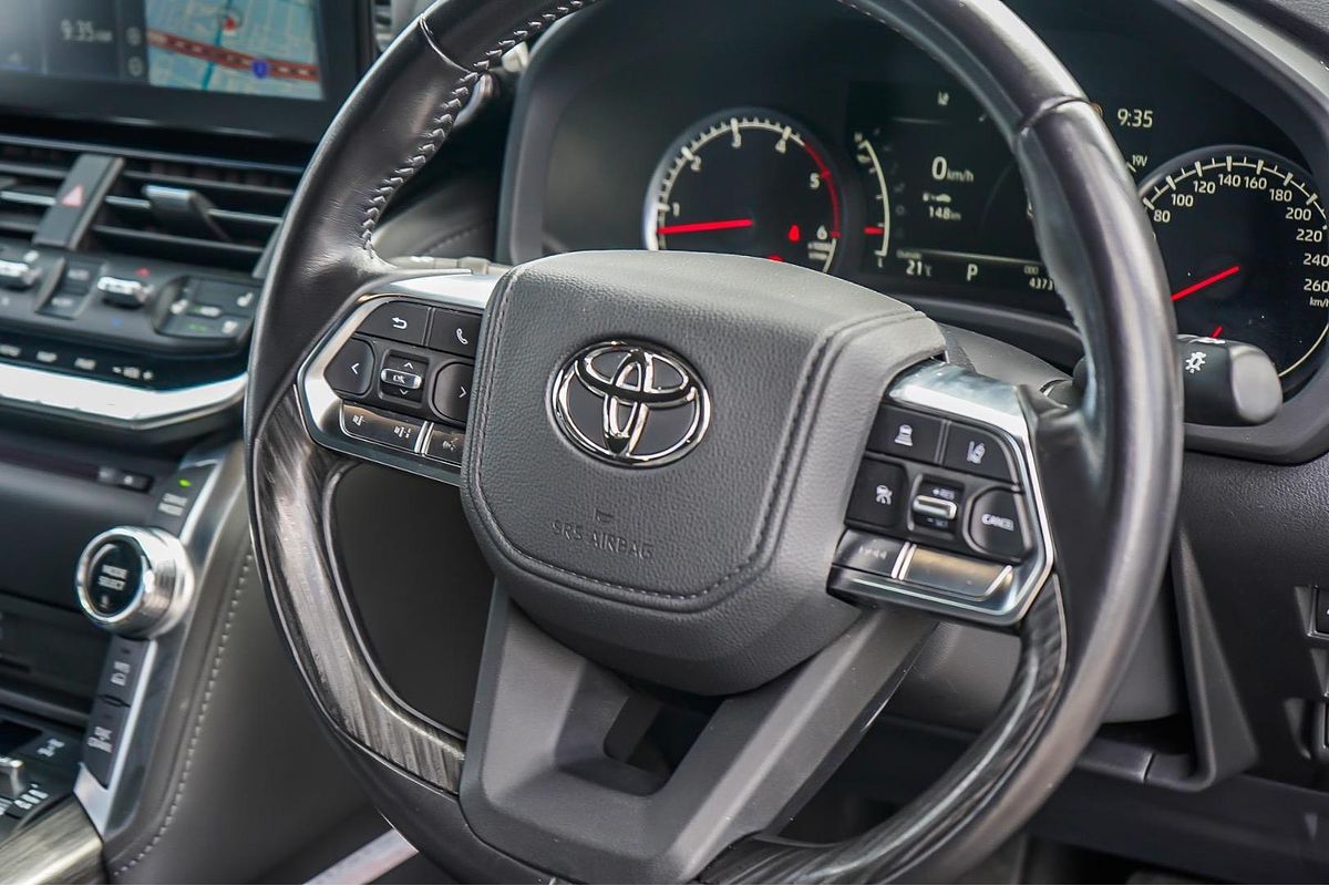 2022 Toyota Landcruiser Sahara ZX FJA300R