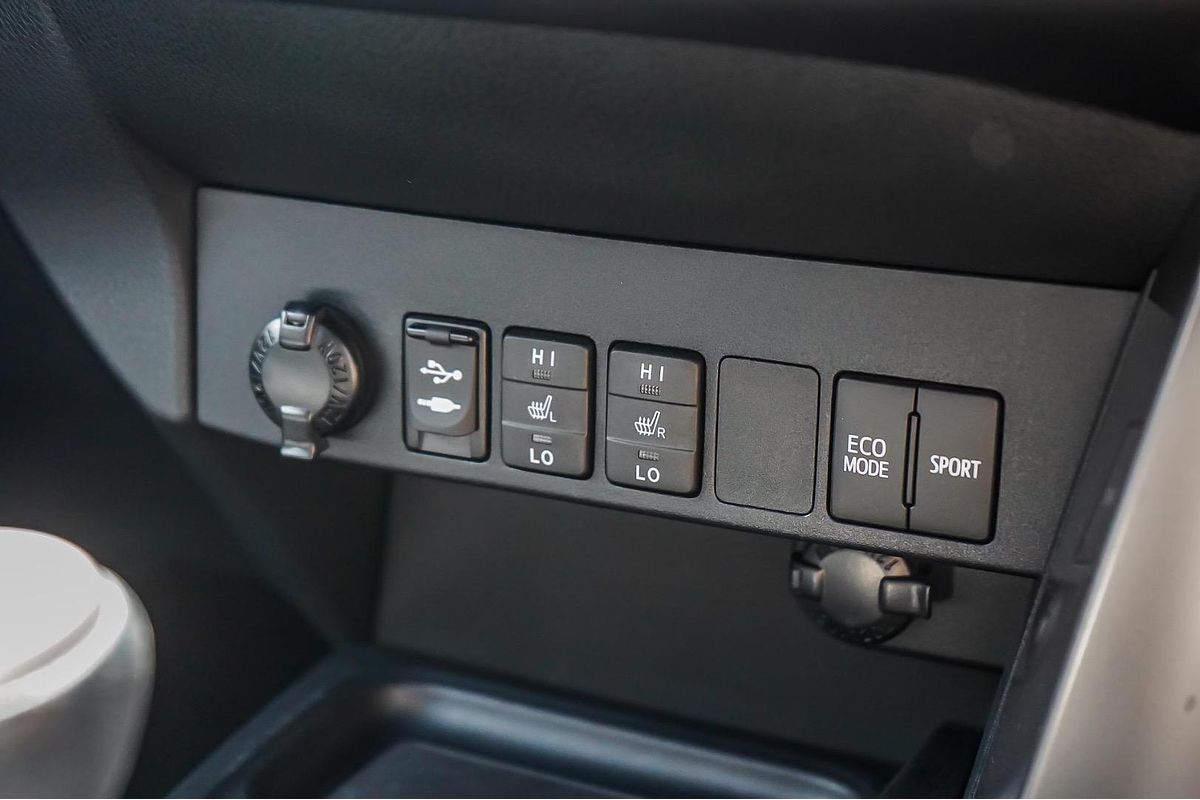 2018 Toyota RAV4 Cruiser ASA44R