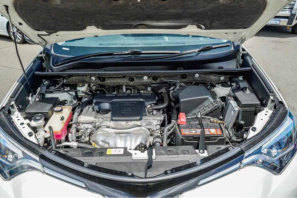 2018 Toyota RAV4 Cruiser ASA44R