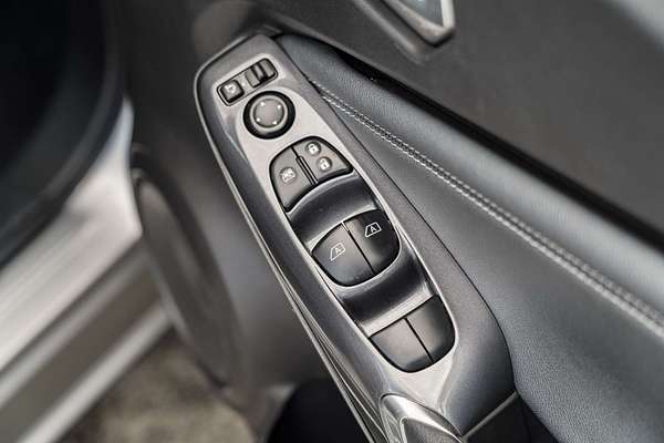 2021 Nissan JUKE ST-L F16