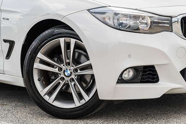 2013 BMW 3 Series 320i Sport Line F34