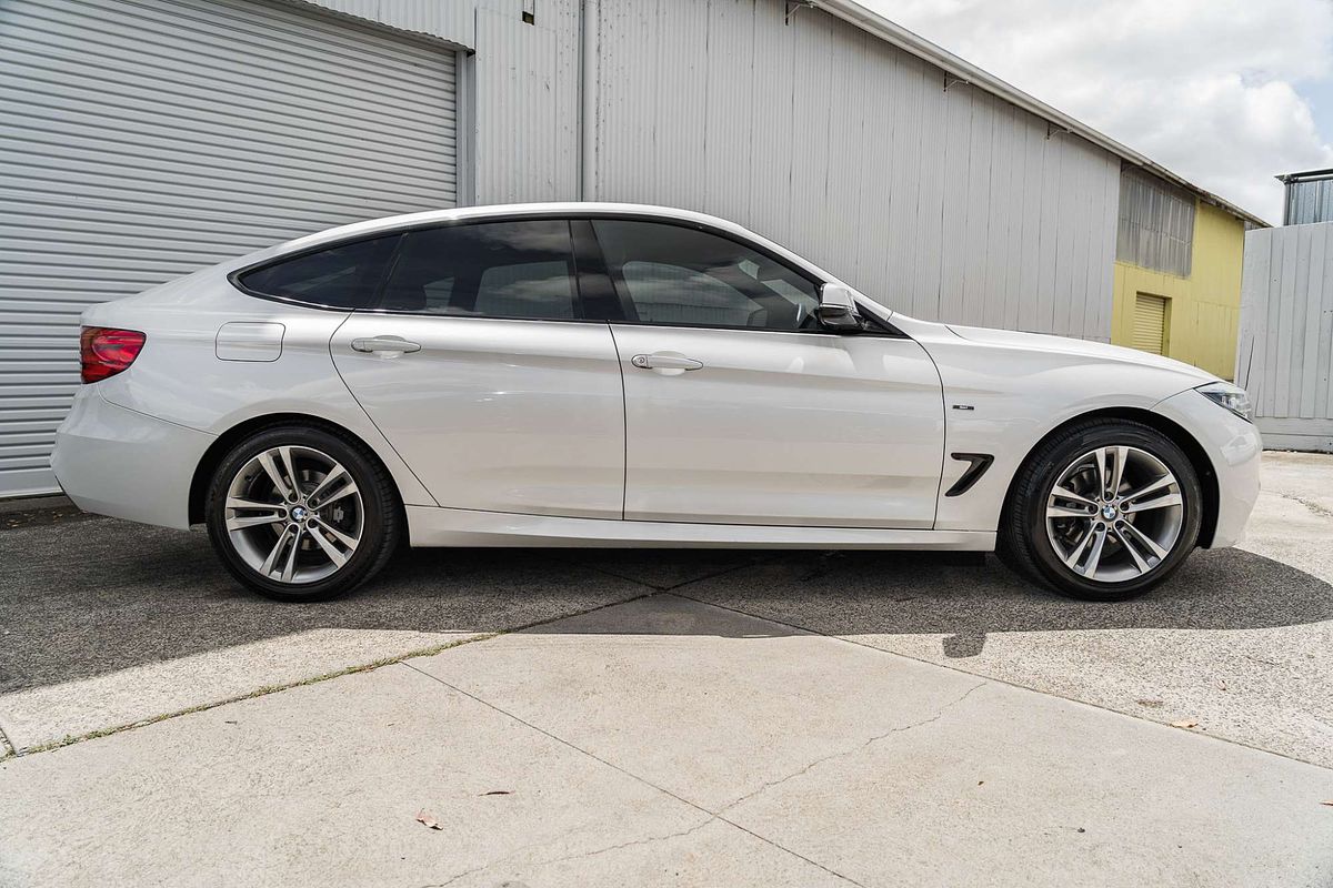 2013 BMW 3 Series 320i Sport Line F34