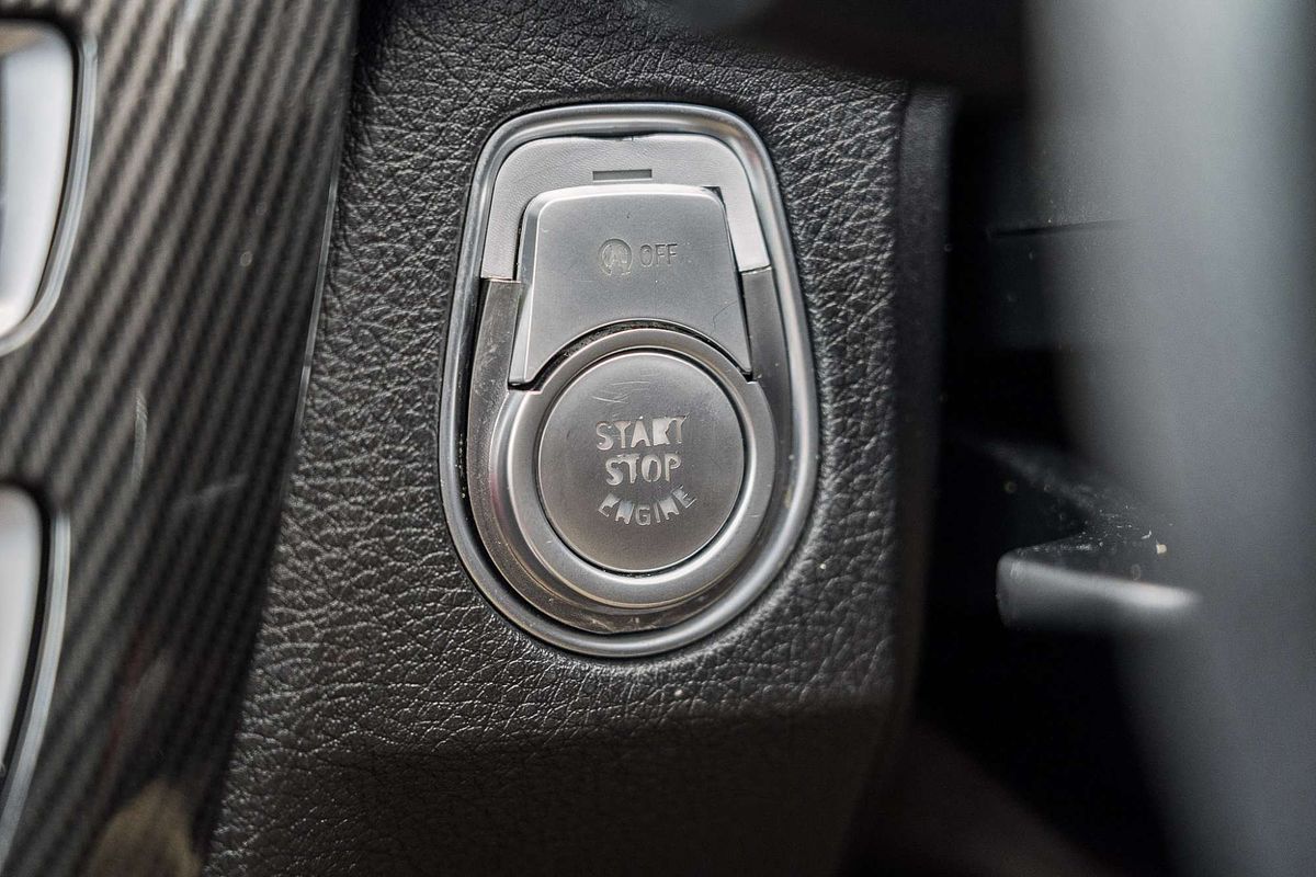 2013 BMW 3 Series 320i Sport Line F34