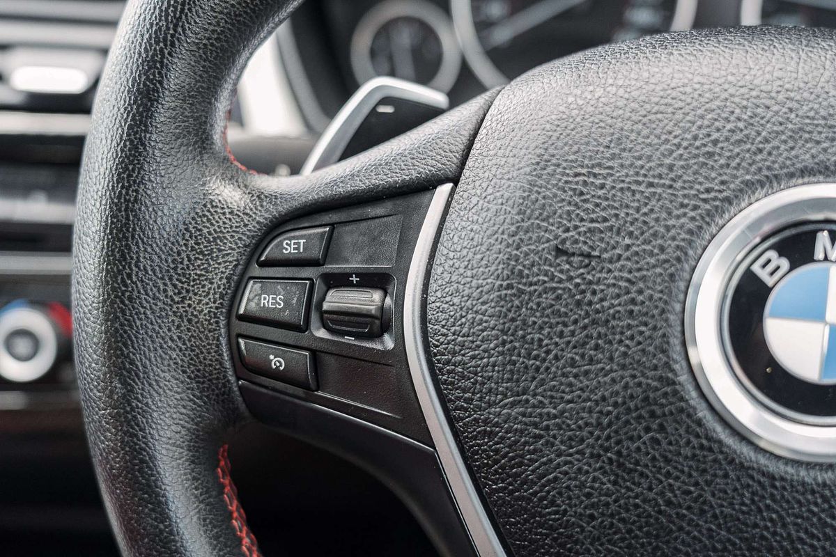 2013 BMW 3 Series 320i Sport Line F34