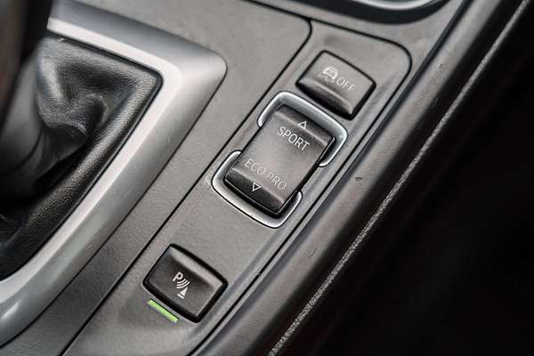 2013 BMW 3 Series 320i Sport Line F34