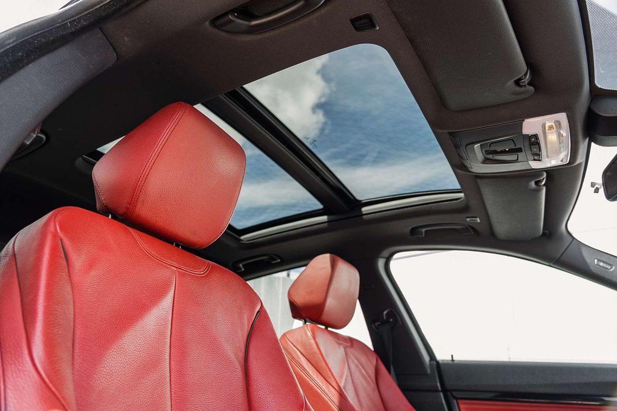 2013 BMW 3 Series 320i Sport Line F34