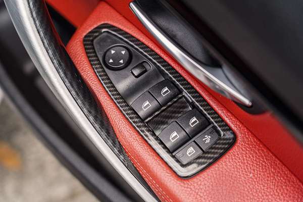 2013 BMW 3 Series 320i Sport Line F34