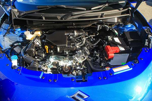 2025 Suzuki Swift Hybrid UZ