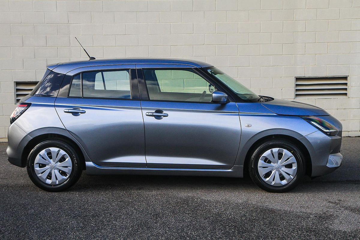 2025 Suzuki Swift Hybrid UZ