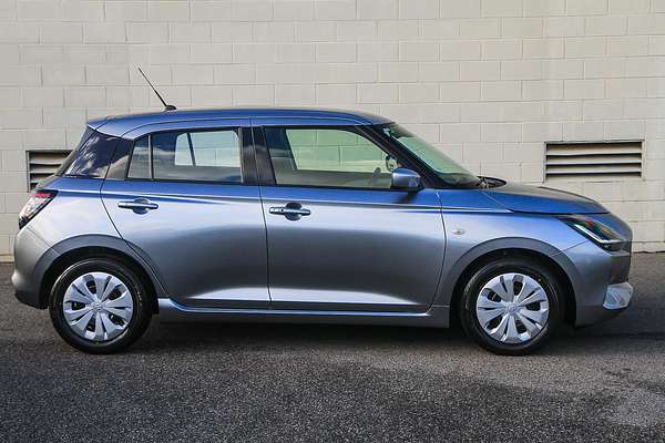 2025 Suzuki Swift Hybrid UZ