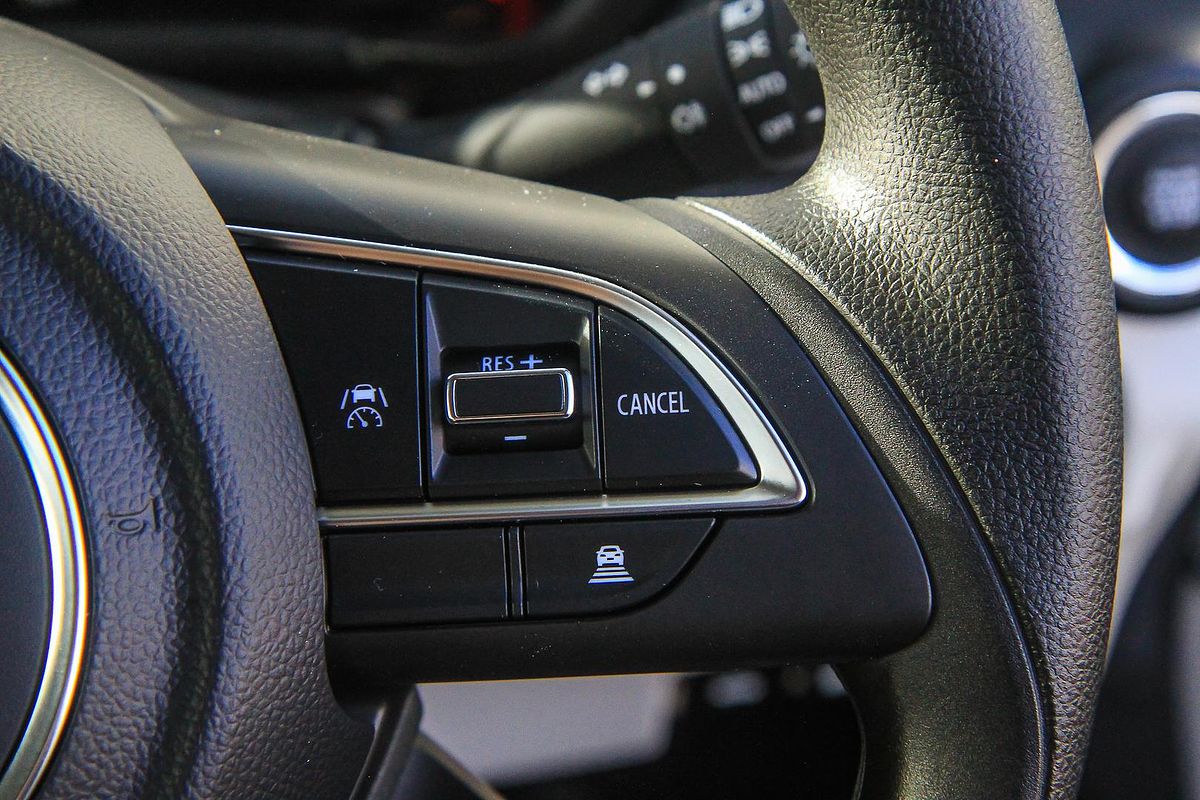 2025 Suzuki Swift Hybrid UZ