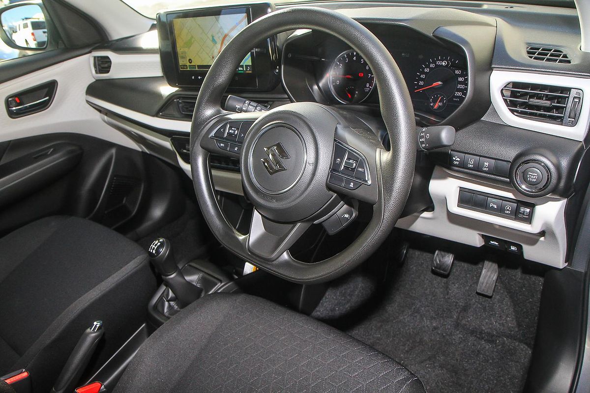 2025 Suzuki Swift Hybrid UZ